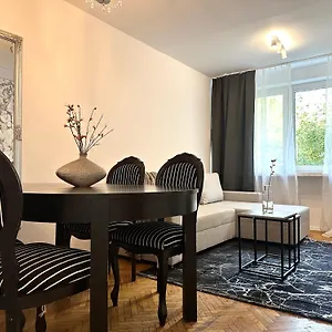  Apartament Wita Stwosza - Self Check-in 20h